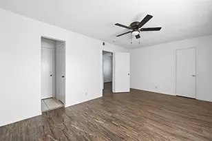 6833 S Creek Dr, Fort Worth, TX 76133 - Photo 14