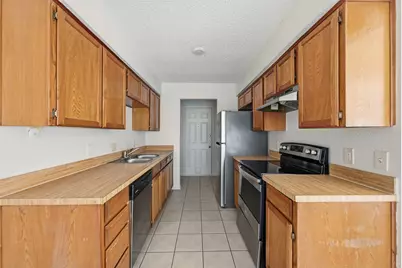 6833 S Creek Drive, Fort Worth, TX 76133 - Photo 6