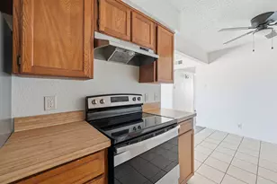 6833 S Creek Dr, Fort Worth, TX 76133 - Photo 8