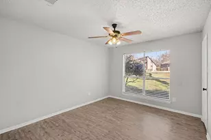5054 Tierney Ct S, Fort Worth, TX 76112 - Photo 16