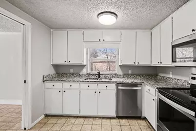 5054 Tierney Court S, Fort Worth, TX 76112 - Photo 12