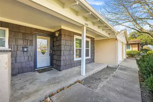 4205 Wedgmont Cir S, Fort Worth, TX 76133 - Photo 2