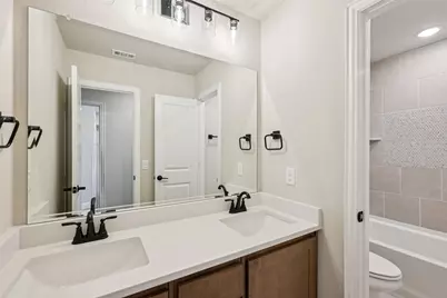 121 Emperor Oak Court, Balch Springs, TX 75181 - Photo 16