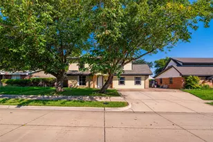 2311 E Mitchell St, Arlington, TX 76010 - Photo 2