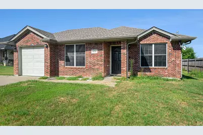 408 Mesquite Drive, Rio Vista, TX 76093 - Photo 4