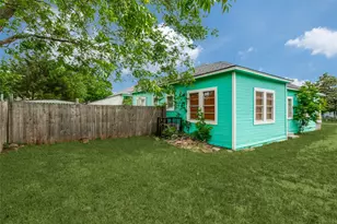 733 W Page Ave, Dallas, TX 75208 - Photo 12