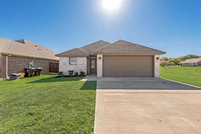 625 Copenhavr Street, Pilot Point, TX 76258 - Photo 4