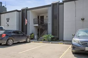 4323 Brown St, Dallas, TX 75219 - Photo 2