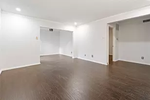 4323 Brown St, Dallas, TX 75219 - Photo 10