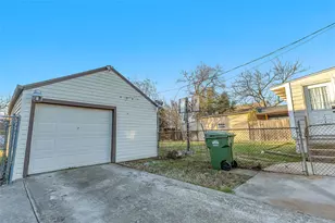 507 S Gilpin Ave, Cockrell Hill, TX 75211 - Photo 22