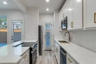 5755 Phoenix Dr, Dallas, TX 75231 - Photo 12