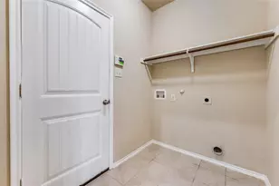 1028 Lake Woodland Dr, Little Elm, TX 75068 - Photo 12