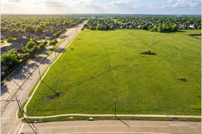 908 Polo Road, Grand Prairie, TX 75052 - Photo 2