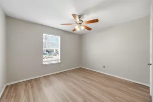 1718 Dorchester Dr, Arlington, TX 76014 - Photo 10