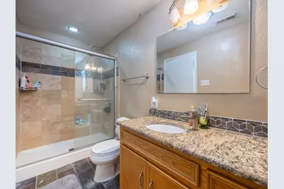 2904 Mark Twain Drive, Farmers Branch, TX 75234 - Photo 32