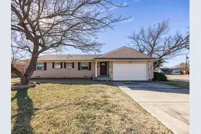 2904 Mark Twain Drive, Farmers Branch, TX 75234 - Photo 2