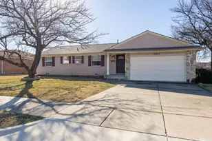 2904 Mark Twain Dr, Farmers Branch, TX 75234 - Photo 1