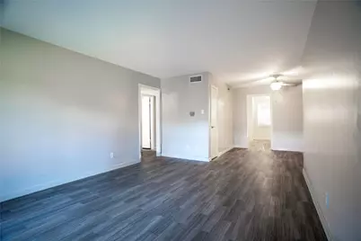 3031 Mahanna Springs Drive #D  Bldg B, Dallas, TX 75235 - Photo 6