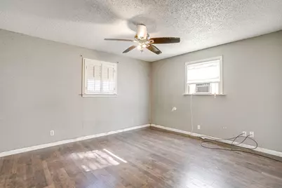 2720 Gordon Avenue, Fort Worth, TX 76110 - Photo 14