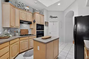 202 Moss Ct, Mansfield, TX 76063 - Photo 12