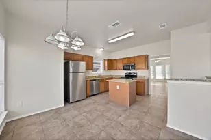 811 Parkside Dr, Cedar Hill, TX 75104 - Photo 4