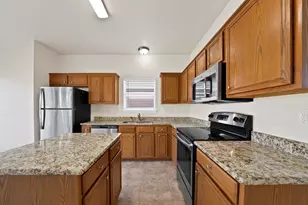 811 Parkside Dr, Cedar Hill, TX 75104 - Photo 8