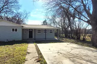 5821 Black Oak Ln, River Oaks, TX 76114 - Photo 1