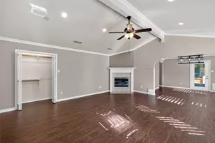 1208 Henard Ln, Granbury, TX 76048 - Photo 4