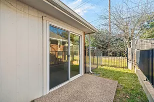 1208 Henard Ln, Granbury, TX 76048 - Photo 8