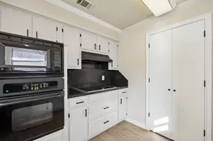 3605 Cooper Branch E, Denton, TX 76209 - Photo 6