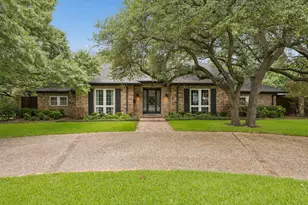 98 W Shore Pl, Richardson, TX 75080 - Photo 1