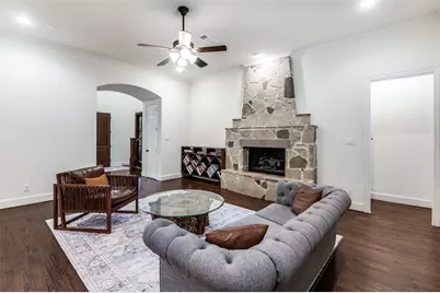 13659 Thornton Drive, Frisco, TX 75035 - Photo 8