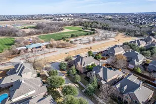 13659 Thornton Dr, Frisco, TX 75035 - Photo 38