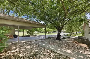 107 Quail Lake Dr W, Whitney, TX 76692 - Photo 32