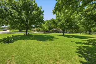 107 Quail Lake Dr W, Whitney, TX 76692 - Photo 20