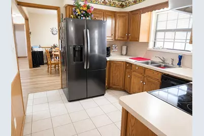 107 Quail Lake Drive W, Whitney, TX 76692 - Photo 8