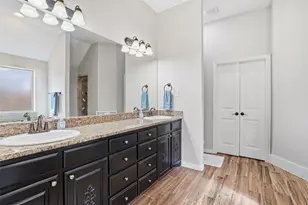 2824 Willow Ridge Cir, Granbury, TX 76049 - Photo 22