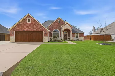 2824 Willow Ridge Circle, Granbury, TX 76049 - Photo 1