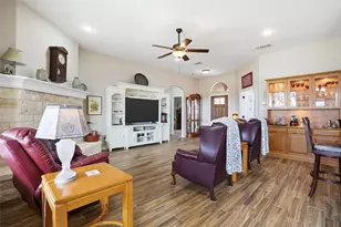 2824 Willow Ridge Cir, Granbury, TX 76049 - Photo 10