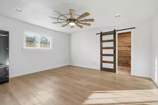 1404 Storm Ct E, Bedford, TX 76022 - Photo 16