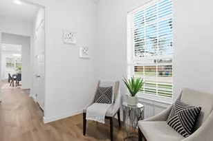 1130 Shaw St, Dallas, TX 75212 - Photo 4