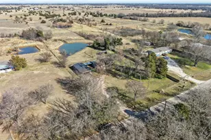 1223 Yowell Rd, Whitesboro, TX 76273 - Photo 24