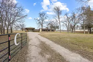 1223 Yowell Rd, Whitesboro, TX 76273 - Photo 1