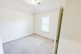 365 Paloma St, Weatherford, TX 76087 - Photo 4