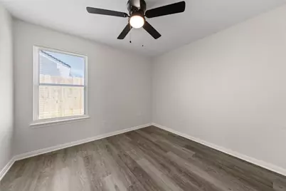 944 Holt Avenue, Waco, TX 76706 - Photo 14