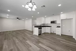 944 Holt Ave, Waco, TX 76706 - Photo 6