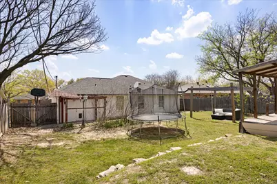 1709 W Doyle Street, Granbury, TX 76048 - Photo 32