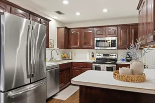 1709 W Doyle St, Granbury, TX 76048 - Photo 6