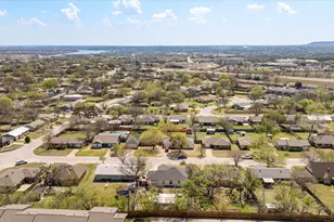 1709 W Doyle St, Granbury, TX 76048 - Photo 38