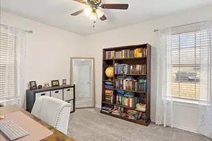 1709 W Doyle St, Granbury, TX 76048 - Photo 14